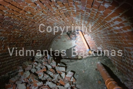 937A8013