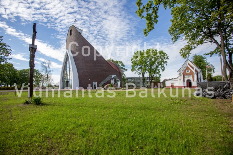937A8453